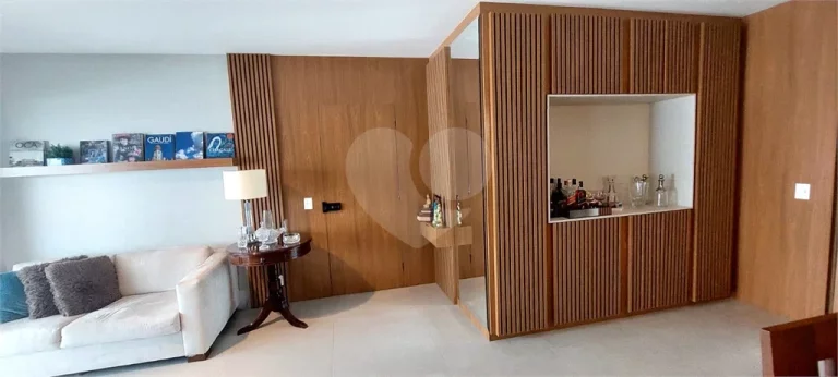 Imagem Apartamento à venda com 3 quartos, sendo 3 suítes, no condomínio Jardim América, São Paulo - SP