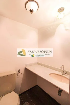 Imagem More em um apartamento de 168 metros quadrados com 4 quartos no miolo do Cambuí - Campinas - SP