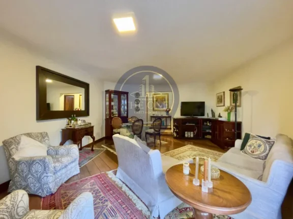 Imagem Imperdível! Apartamento de 4 quartos e 2 suítes em Moema, São Paulo - SP, com 142m² - Agende sua visita agora!