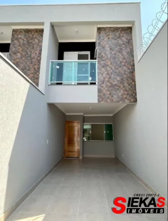 Imagem Aluguel de Casa Espaçosa na Vila Alpina, São Paulo-SP: 3 quartos, 1 suíte, 1 sala, 3 banheiros, 2 vagas, 96m²!