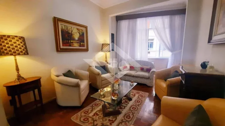 Imagem Apartamento de 3 Quartos para Venda em Copacabana com 90 m²
