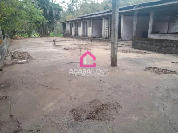 Imagem Sítio para Venda em Rio de Janeiro, Santa Cruz, 3 dormitórios, 2 banheiros, 2 vagas