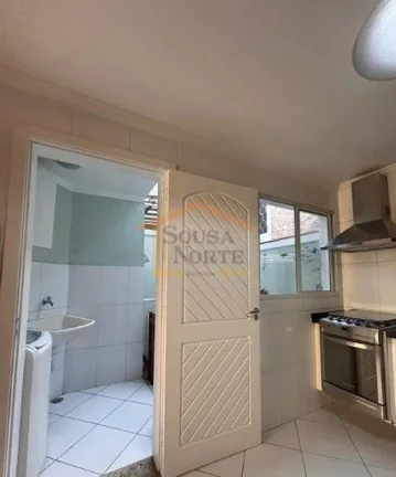 Imagem Casa em condomínio fechado, 3 dormitórios, sendo 1 suíte, 2 vagas de garagem e 85 m² de área ú...
