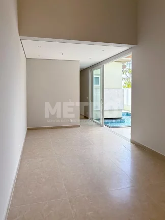Imagem Casa à venda no Cond. Buona Vita com 3 suítes, Gourmet, piscina, Petrolina-PE