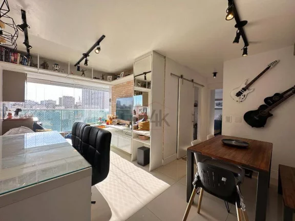 Imagem Apartamento mobiliado e decorado no Yang Brooklin à venda com 65m2