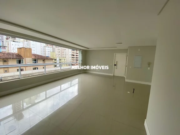 Imagem Apartamento Garden á venda com 03 suítes localizado na 2ª Quadra Mar de Balneário Camboriu.