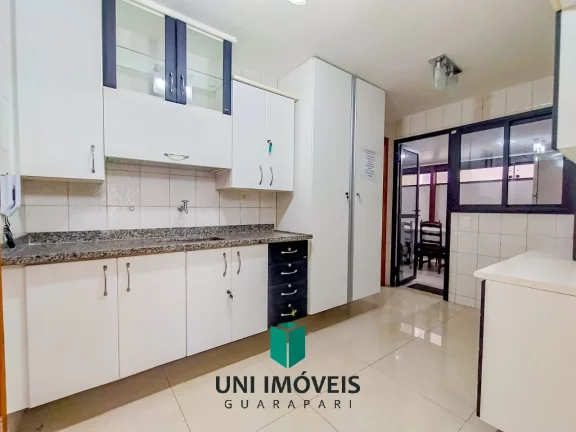 Imagem Apartamento espaçoso em Guarapari centro com 2 quartos, suíte, 2 varandas e área externa gourmet