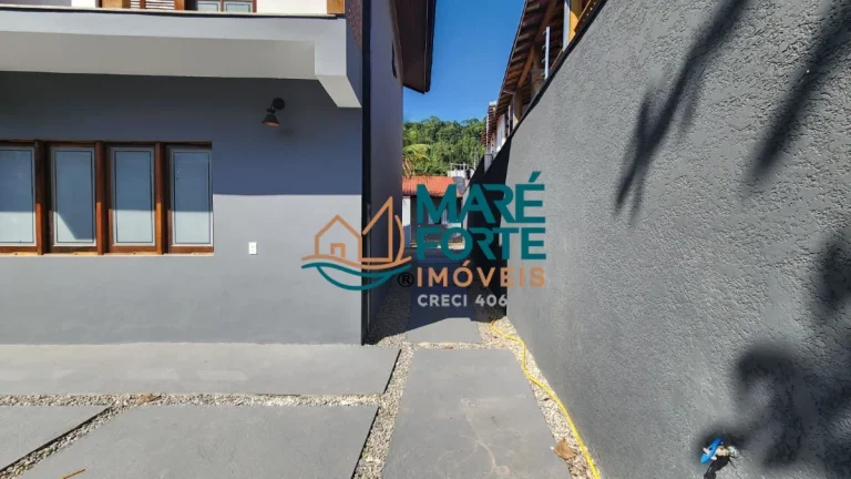 Imagem Um Sobrado e Dois Stúdios próximo a Orla no Pereque Açu em Ubatuba SP