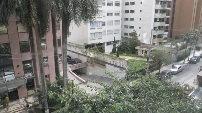 Imagem Conjunto Comercial na 9 de Julho