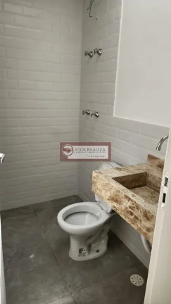 Imagem Sobrado à Venda na Vila São Pedro SP, 3 Dorms, Sendo Suítes, com 110m², R$740mil. OPORTUNIDADE.