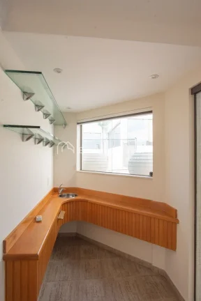 Imagem Excelente cobertura no Edifício Guilhermina, ideal para quem busca espaço, conforto e privacidade....