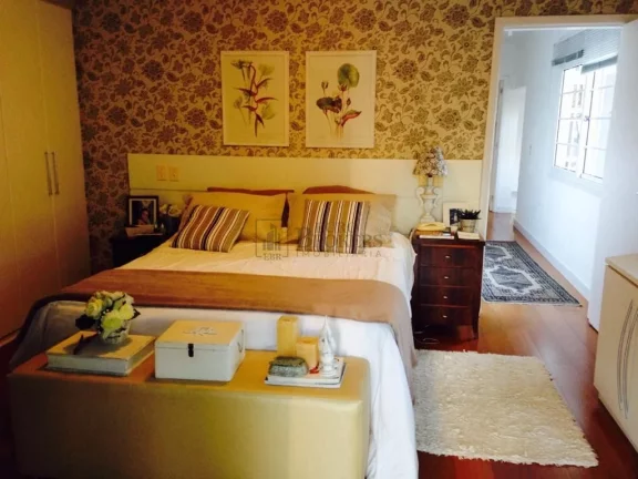Imagem Excelente casa com marina privativa em Balneário Camboriú