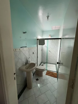 Imagem Sobrado com 4 dormitórios para alugar, 200 m² por R$ 4.180,00/mês - Travessão - Caraguatatuba/SP