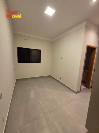 Imagem Imperdível oportunidade! Casa à venda em Bonfim Paulista-SP, no bairro Santa Cecília. 3 quartos, 1 suíte, 2 salas, 3 banheiros, 2 vagas de garagem, 130m².
