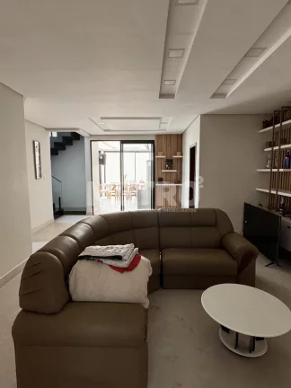 Imagem Casa no Cond. Buona Vita, 4 quartos, sendo dois suítes, uma com closet