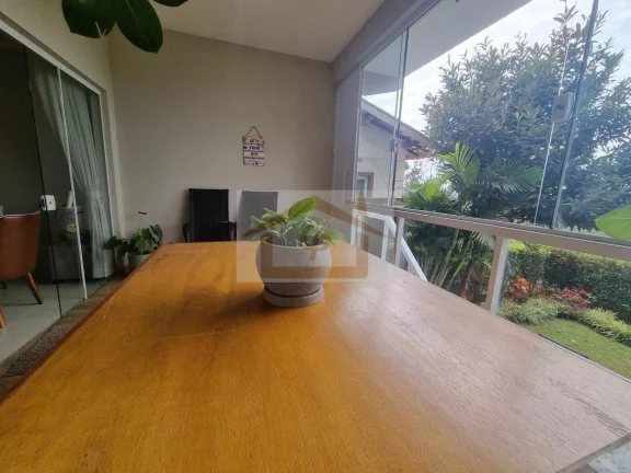 Imagem Charmosa! 3 quartos, sendo um suíte, varanda 2 vagas