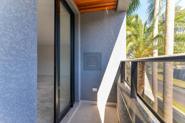 Imagem HUGO LANGE - Apartamento 3 suítes. 3 vagas. 142,63 m² privativos.