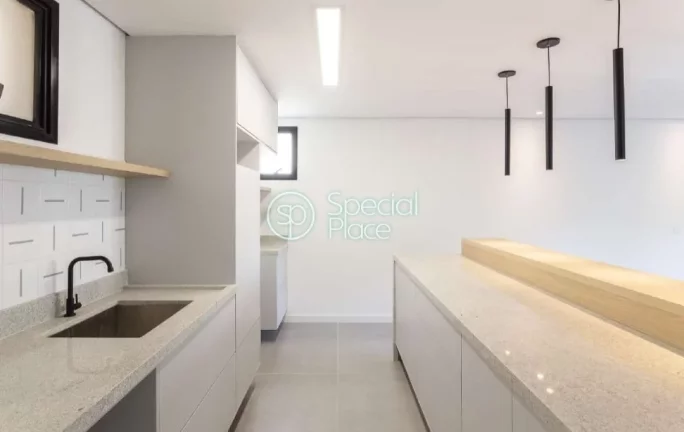 Imagem Duplex reformado em Higienópolis para venda *140m² privativos *2 suites *Closet *Cozinha americana...