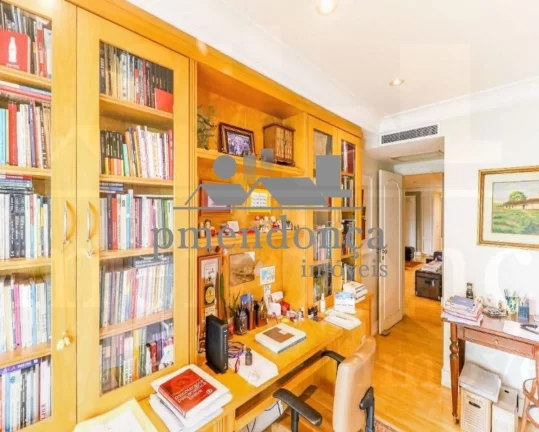 Imagem Apartamento de alto padrão em rua muito cobiçada na Vila Madalena.