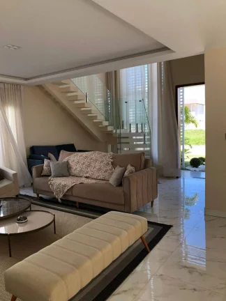 Imagem Casa à venda no Condomínio Terras Alphaville 1 - Espaçosa e Requintada