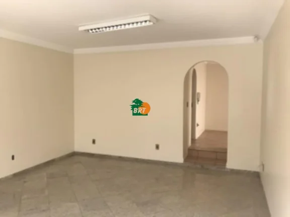 Imagem Casa para Venda em São Roque, Jardim Meny, 4 dormitórios, 1 suíte, 1 banheiro, 4 vagas