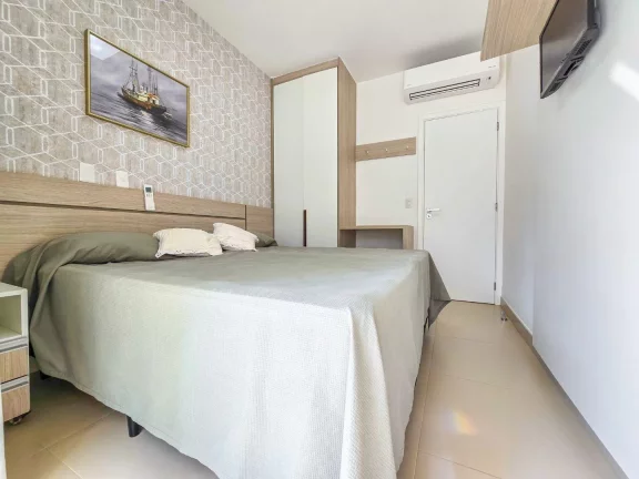 Imagem Apartamento Pé na Areia à Venda com 3 dormitórios 1 suíte 133m² Riviera de São Lourenço Bertioga SP