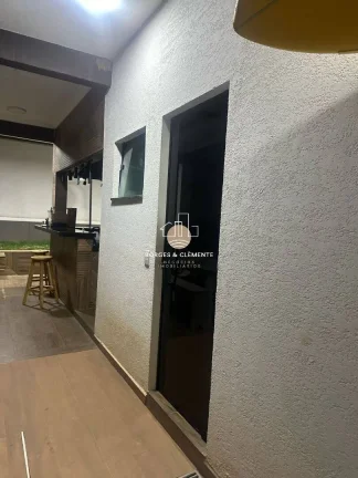 Imagem CASA DE ALTO PADRÃO À VENDA – RESIDENCIAL SERRAS DE ATIBAIA | R$ 1.190.000