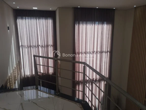 Imagem Com um projeto que une elegância e funcionalidade, esta residência oferece 240m² de área constru...