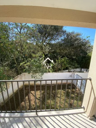 Imagem Casa em condomínio fechado com 3 suítes e 2 vagas na Granja Viana