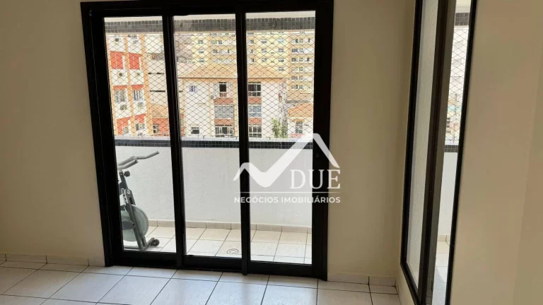 Imagem Apartamento com 3 quartos a 1/2 quadra da praia à venda, 210 m² por R$ 1.810.000 - Embaré - Santos/SP