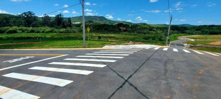 Imagem Terrenos no Residencial Recanto Amigo em Atibaia