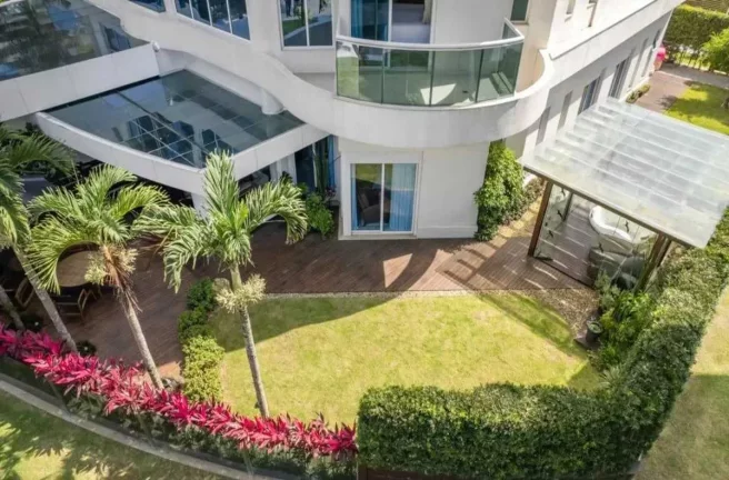Imagem Apartamento diferenciado com 3 suítes e 3 vagas de garagem na Praia Brava em Itajaí