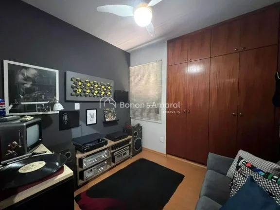 Imagem Apartamento para venda na Vila Itapura.
Com três quartos sendo uma suite, sala para dois ambientes,...