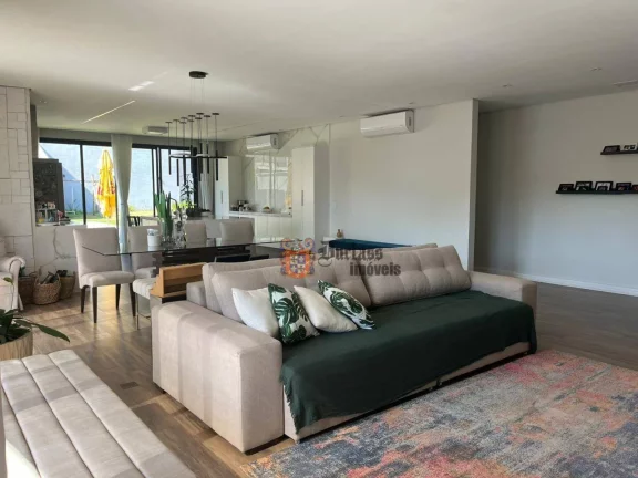 Imagem Chácara com 4 dormitórios à venda, 720 m² por R$ 1.350.000,00 - Estância Santa Maria do Portão - Atibaia/SP