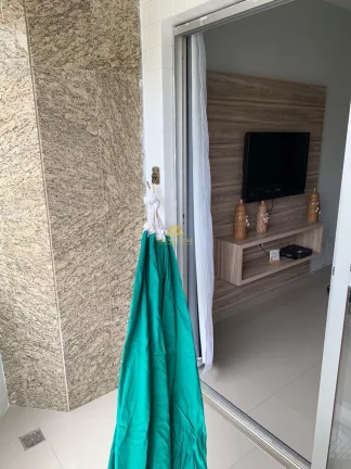 Imagem Oportunidade de Investimento e Moradia: Apartamento de 3 Quartos no Coração de Guarapari
Apresenta...