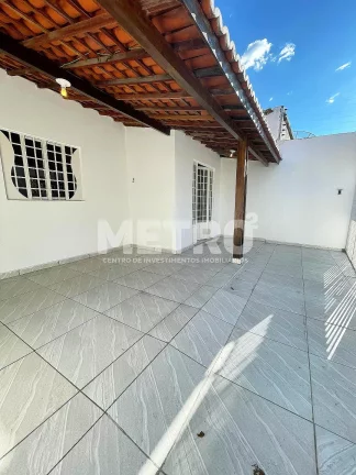 Imagem Casa para locação no São José com 3 quartos, sendo 1 sui?te, PETROLINA - PE