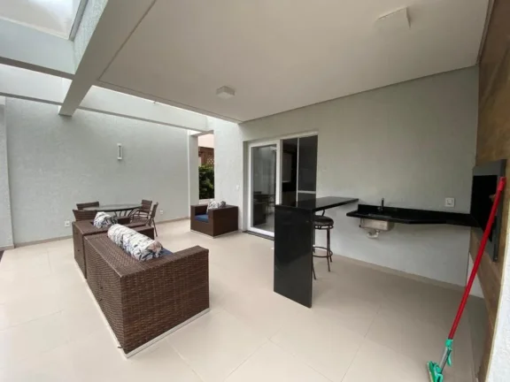 Imagem Casa em Condominio 5 Dormitórios - Bairro Atlantida