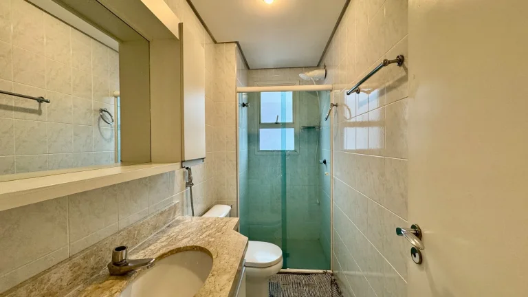 Imagem Imperdível: Apartamento à Venda em Riviera de São Lourenço Módulo 06 3 Quartos, 1 Suíte, 2 Salas, 2 Vagas de Garagem, 104m² Área.
