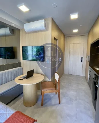 Imagem Studio de Luxo à Venda na Vila Nova Conceição: 1 Quarto, 1 Sala, 1 Banheiro em São Paulo-SP