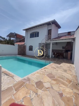 Imagem Casa - Bq. dos Eucaliptos - 3 dormitórios (1 suíte) - 394 M²