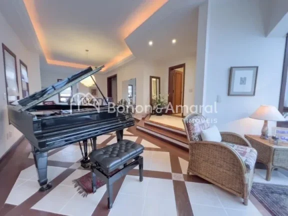 Imagem Essa linda casa esta disposta em três pavimentos sendo a área de lazer, gourmet, home theater, pis...