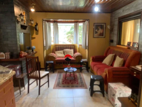 Imagem Casa a Venda no Bairro Serra Azul em Campos do Jordão-SP.
