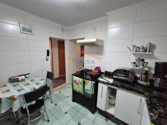 Imagem Apartamento com 82 m², totalmente reformado, com 2 dormitórios, sendo um com guarda-roupa embutido...