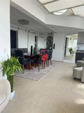 Imagem Cobertura com 3 suítes e 4 vagas para Venda ou Locação no Centro de Santo André