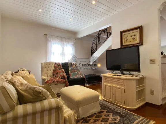 Imagem Apartamento à venda em Campos do Jordão: Duplex no coração do Capivari