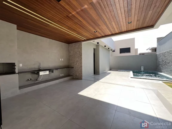 Imagem Mansão de Alto Padrão à Venda no Estância das Águas em Patos de Minas – 3 Suítes, Piscina e Acabamento Luxo