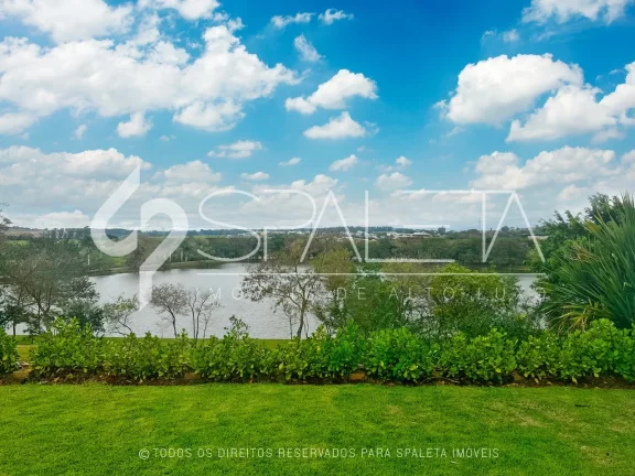 Imagem Casa de campo moderna, acabamento de alto nível, 5 suítes e vista para o lago à venda no Residencial Fazenda Alvorada em Porto Feliz