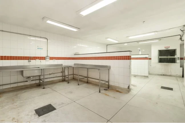 Imagem PRÉDIO COMERCIAL À VENDA EM PIRITUBA – 450M² – 3 ANDARES