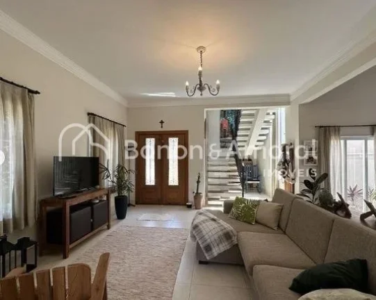 Imagem Esta casa é ideal para quem busca conforto e sofisticação em um espaço bem distribuído. Com 230...