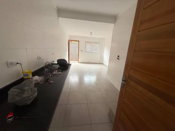 Imagem Sobrado com 2 dormitórios à venda, 51 m² por R$ 300.000,00 - Maracanã - Praia Grande/SP